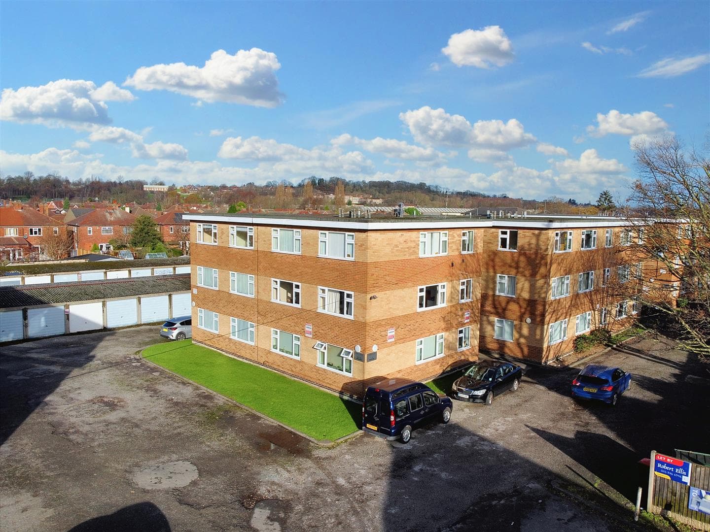 Norfolk Avenue, Toton