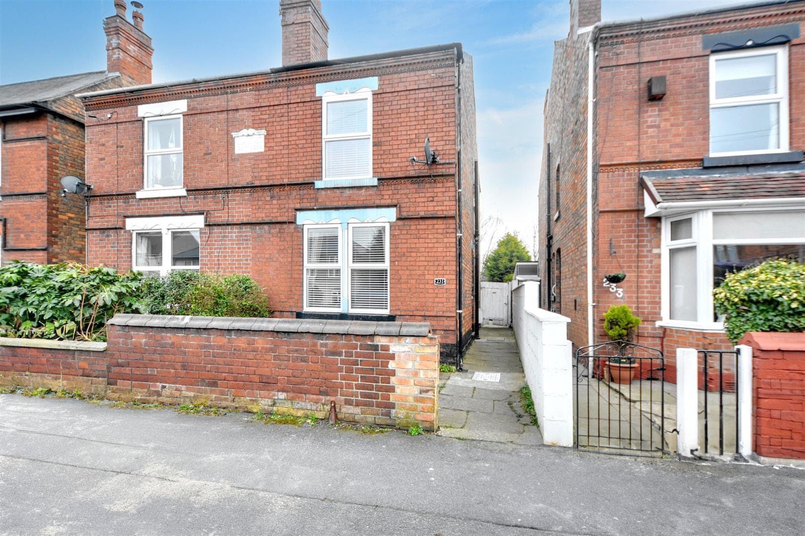 College Street, Long Eaton