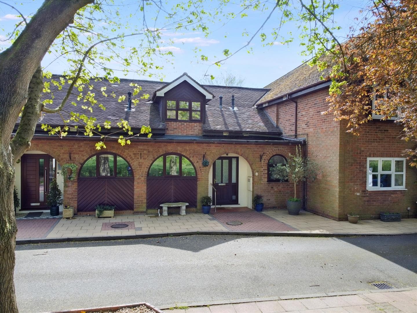 Maple Cottages, Risley