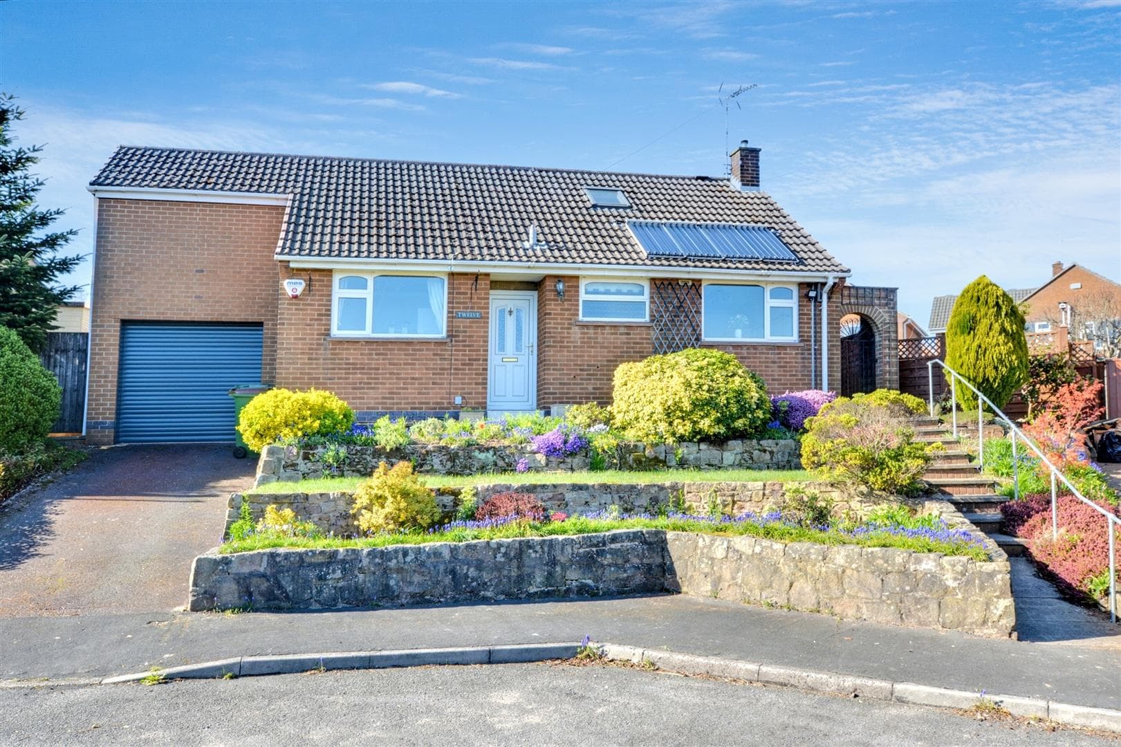 Vicarwood Avenue, Holbrook