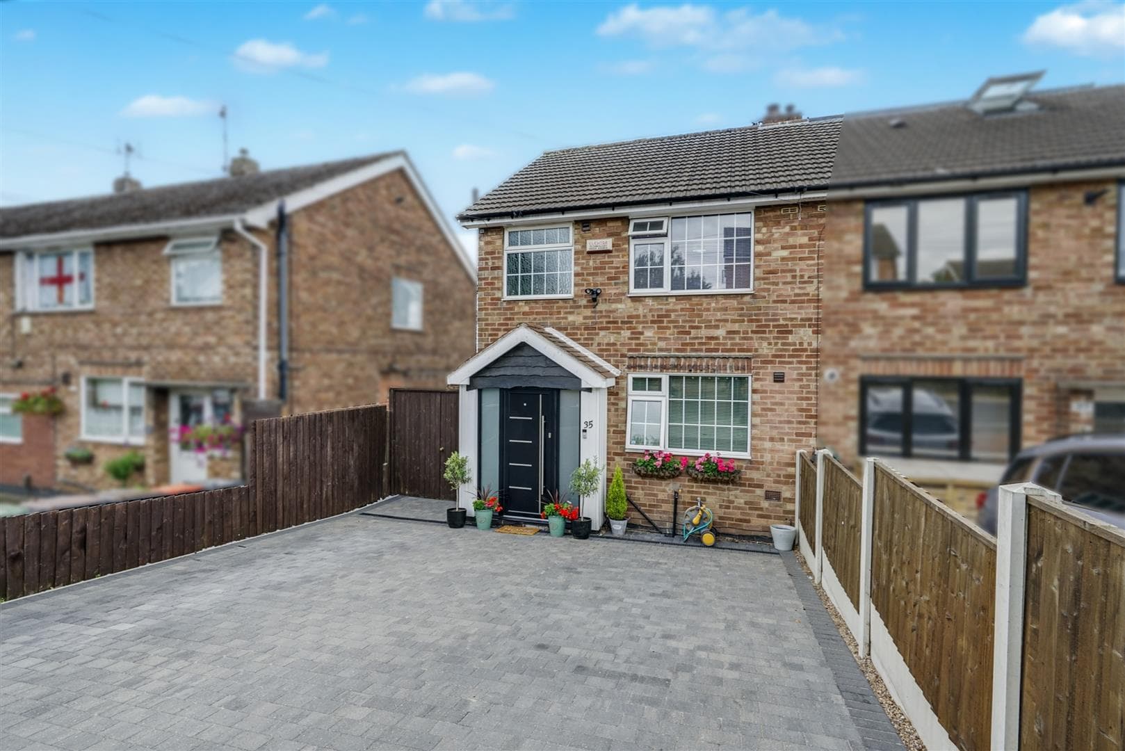 Cleve Avenue, Toton