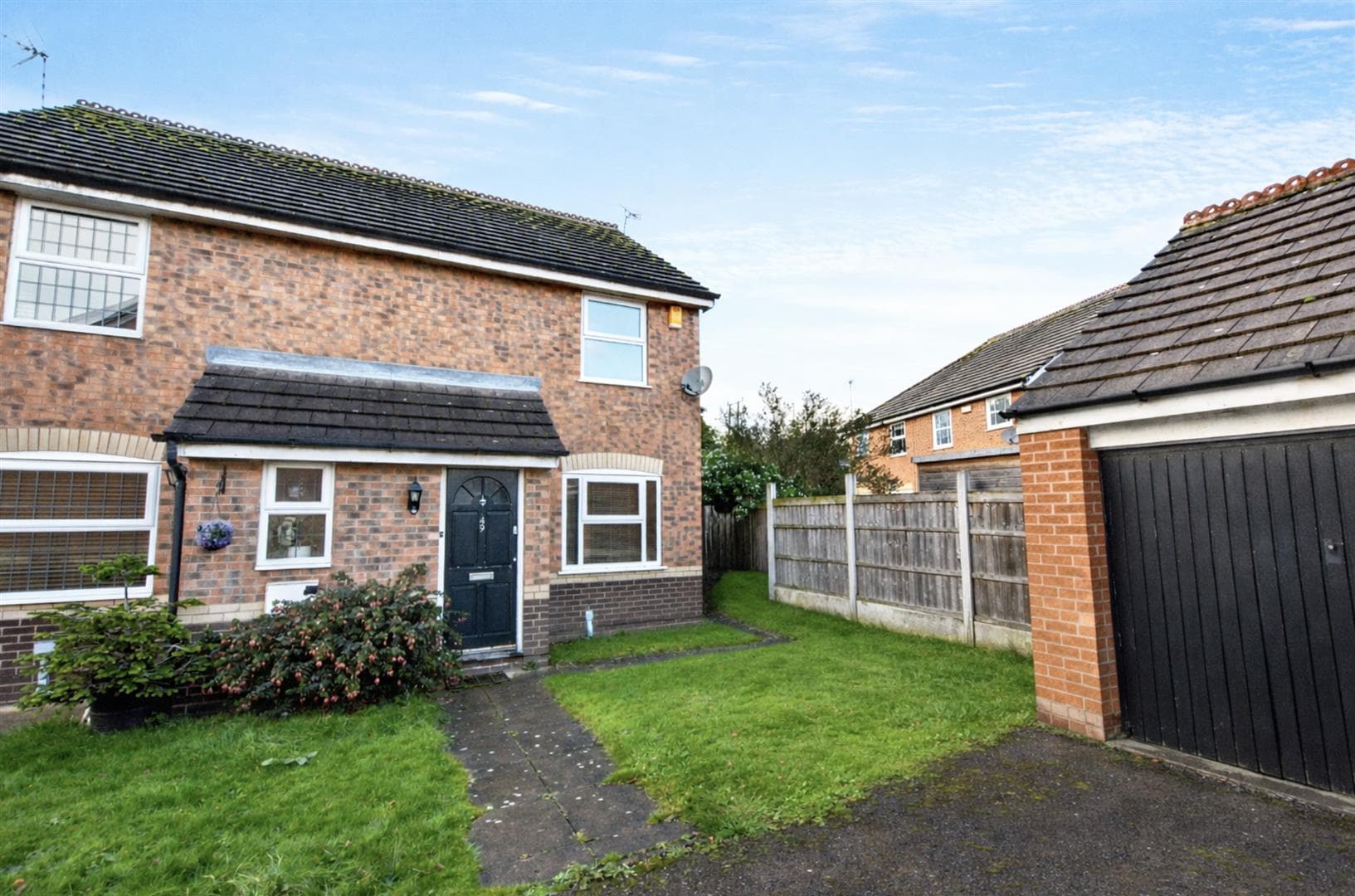 Lonsdale Drive, Toton