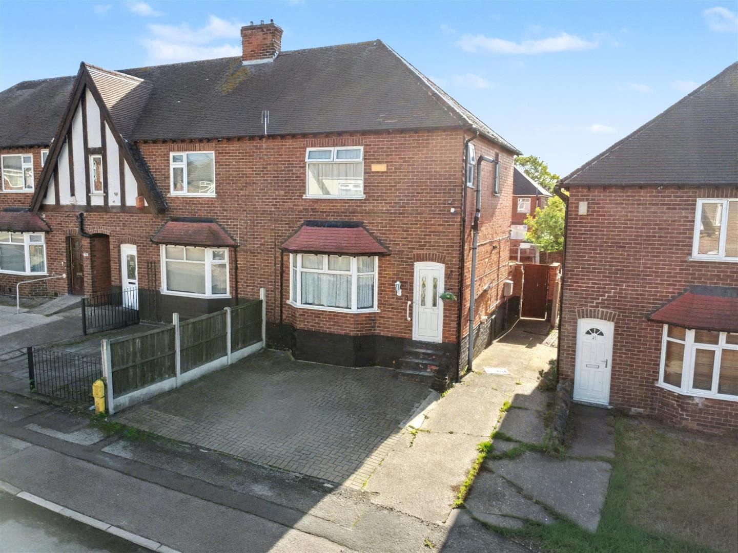 Knighton Avenue, Nottingham