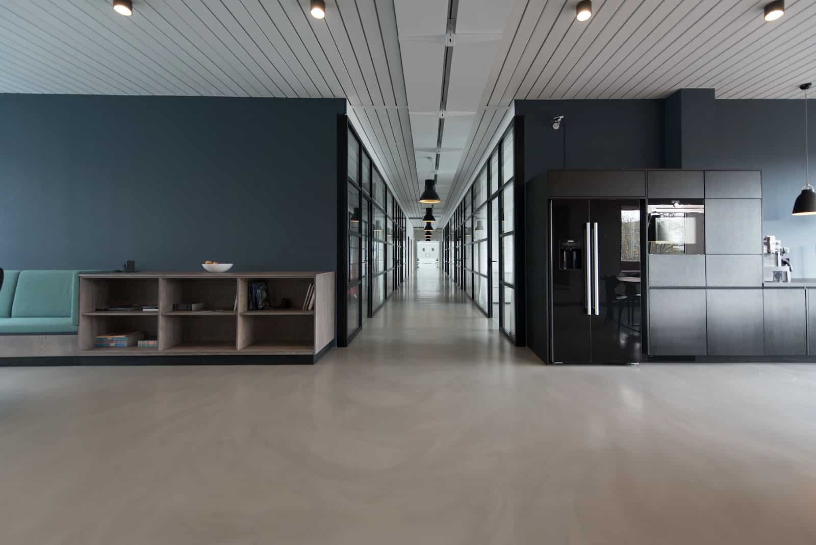 Commercial Properties <br>to Lease & Buy