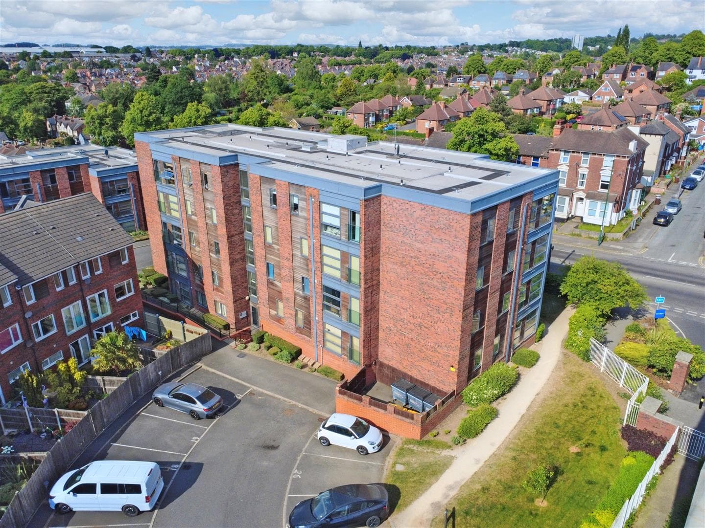 Binding Close, Nottingham