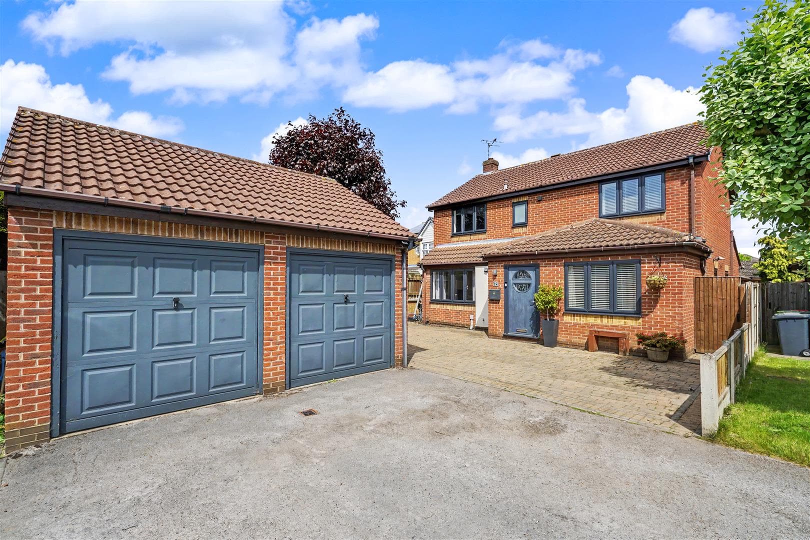 Gregson Gardens, Toton
