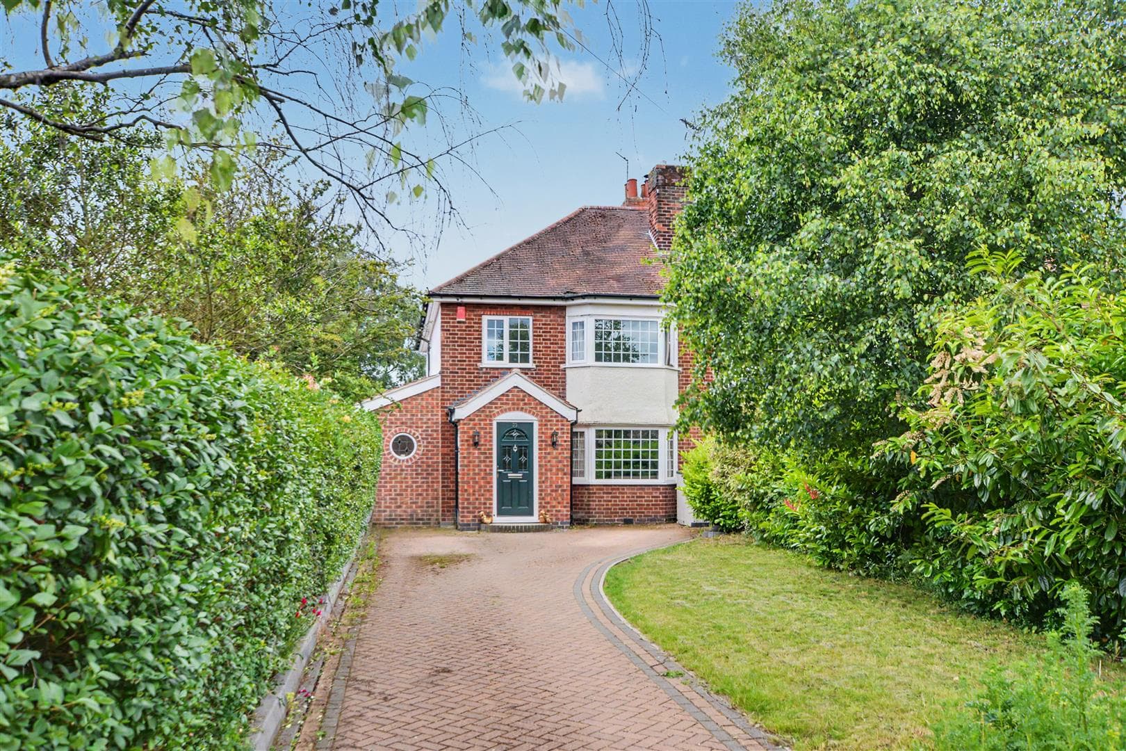 High Road, Toton