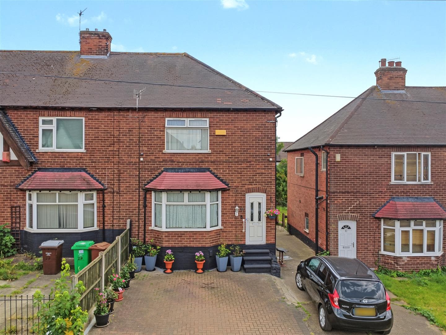 Knighton Avenue, Nottingham
