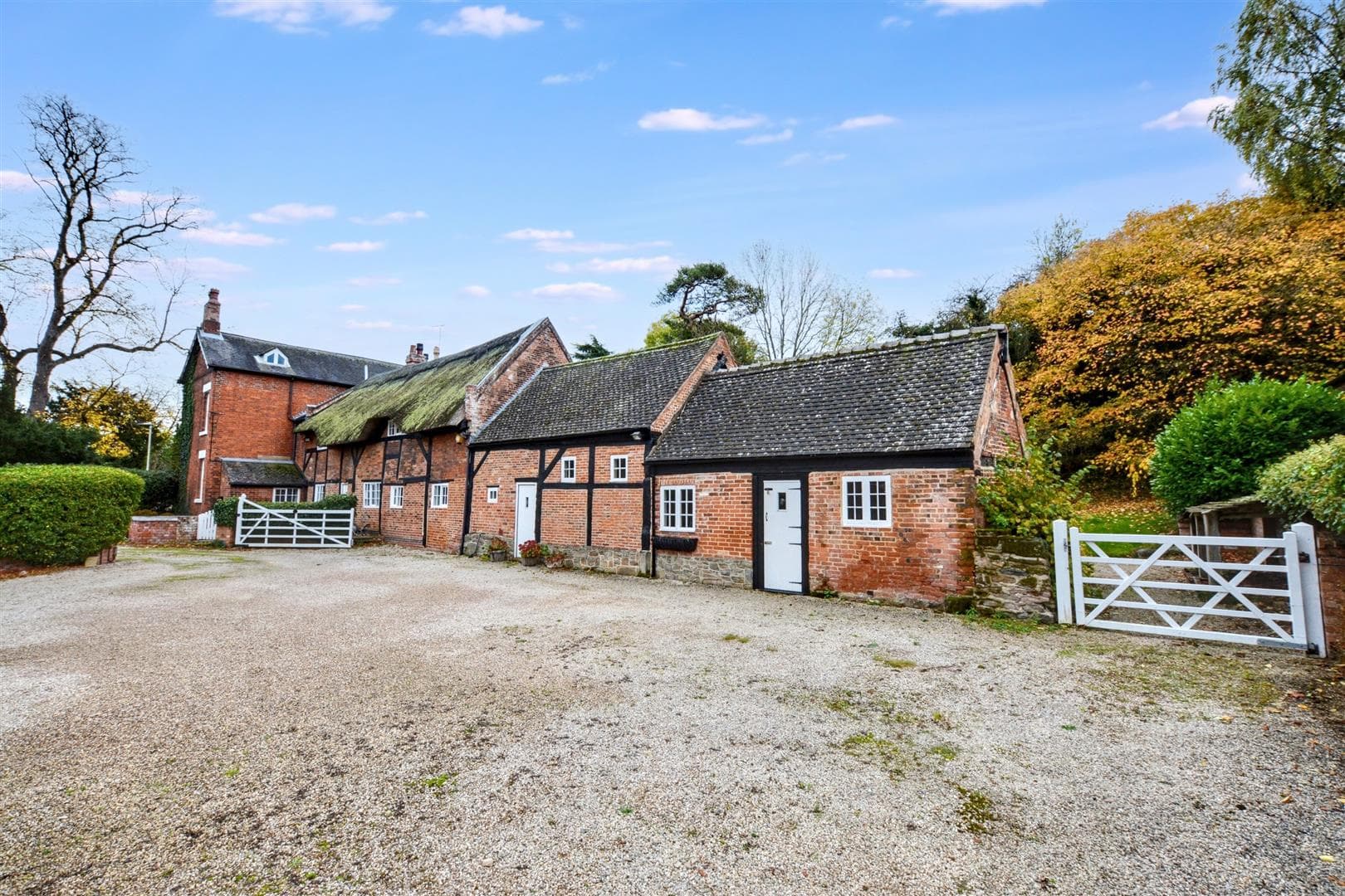 Main Street, Hemington
