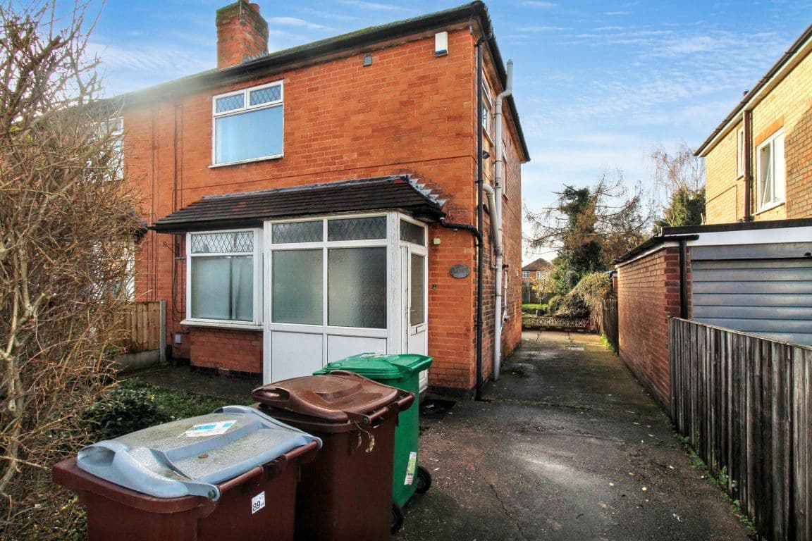 11 Charlbury Road, Wollaton, NG8 1ND