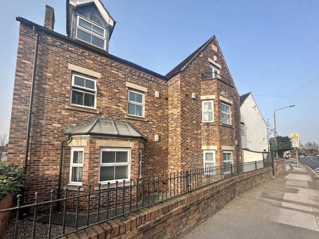 Nottingham Road, Stapleford, NG9 8AD