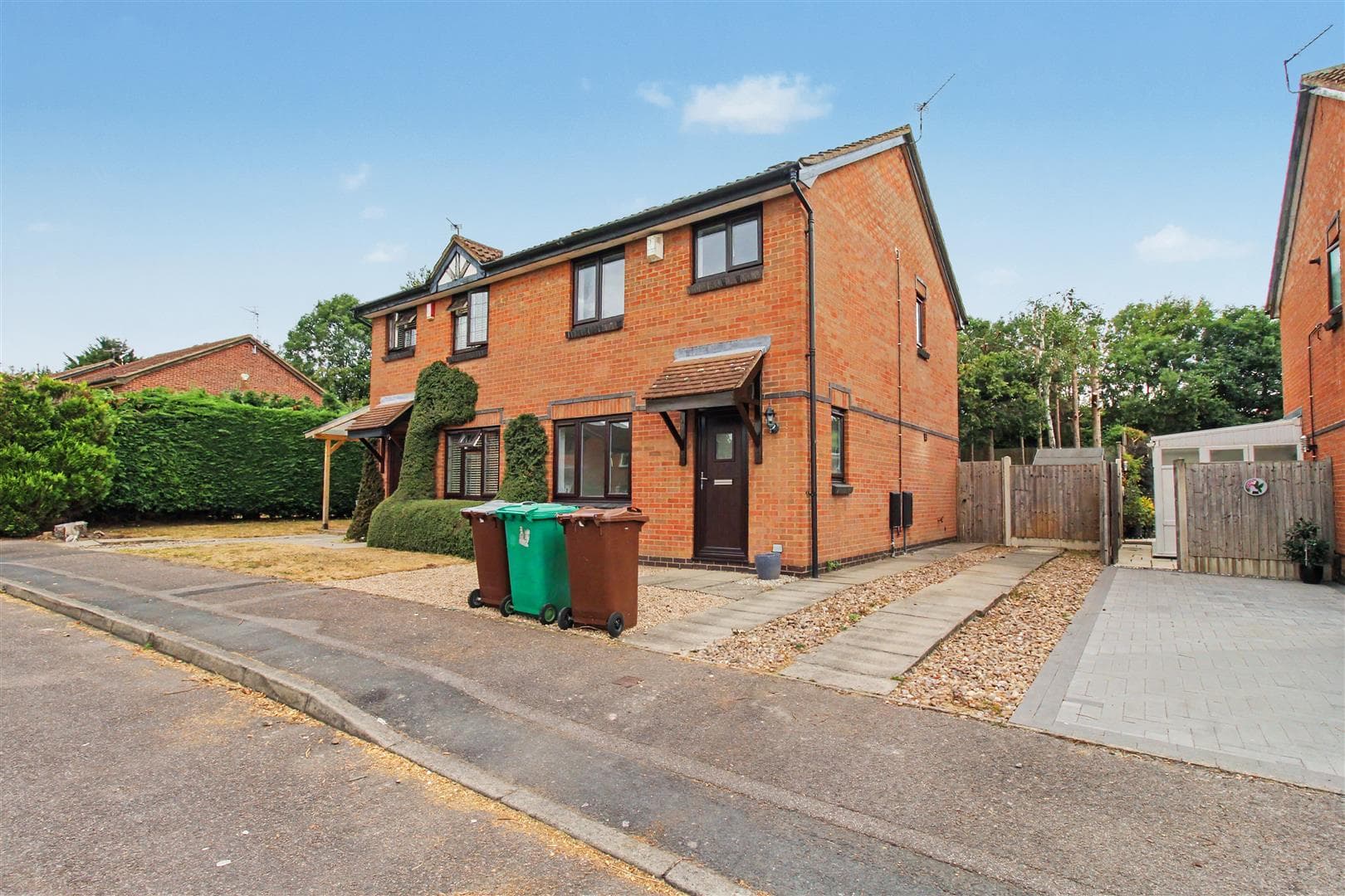 Courtney Close, Wollaton, NG8 2BS