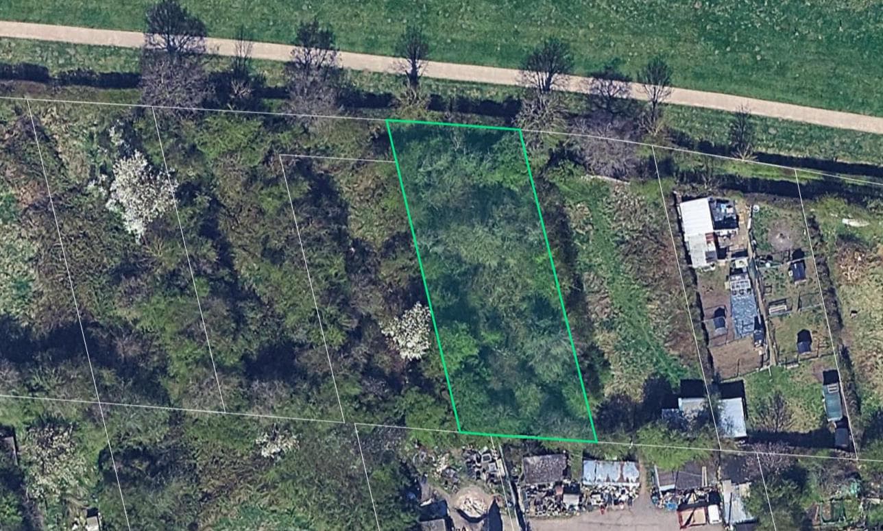 Pewitt Garden Allotments, West End Drive, Ilkeston