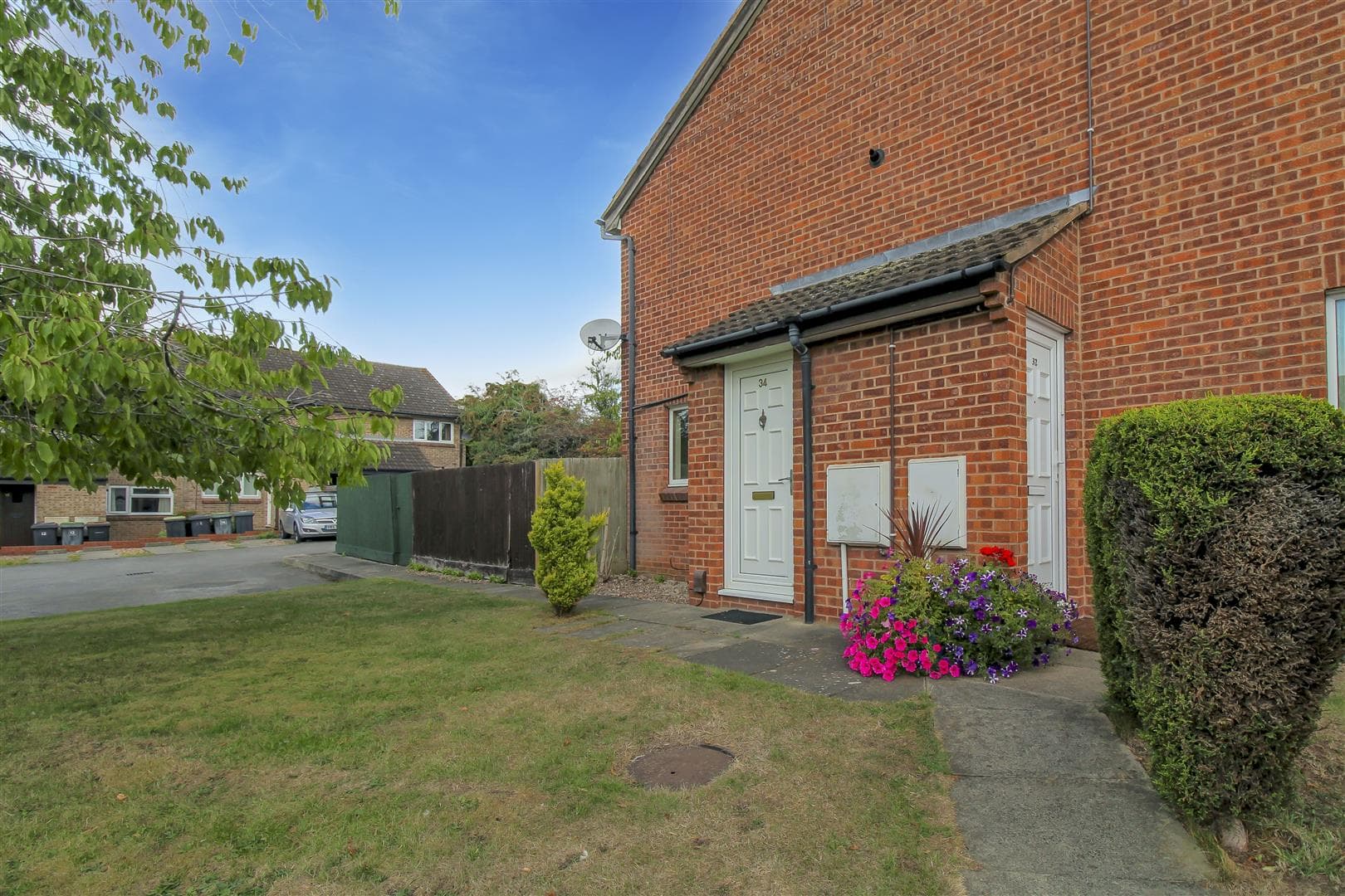 David Grove, Bramcote, Nottingham, NG9 3AF